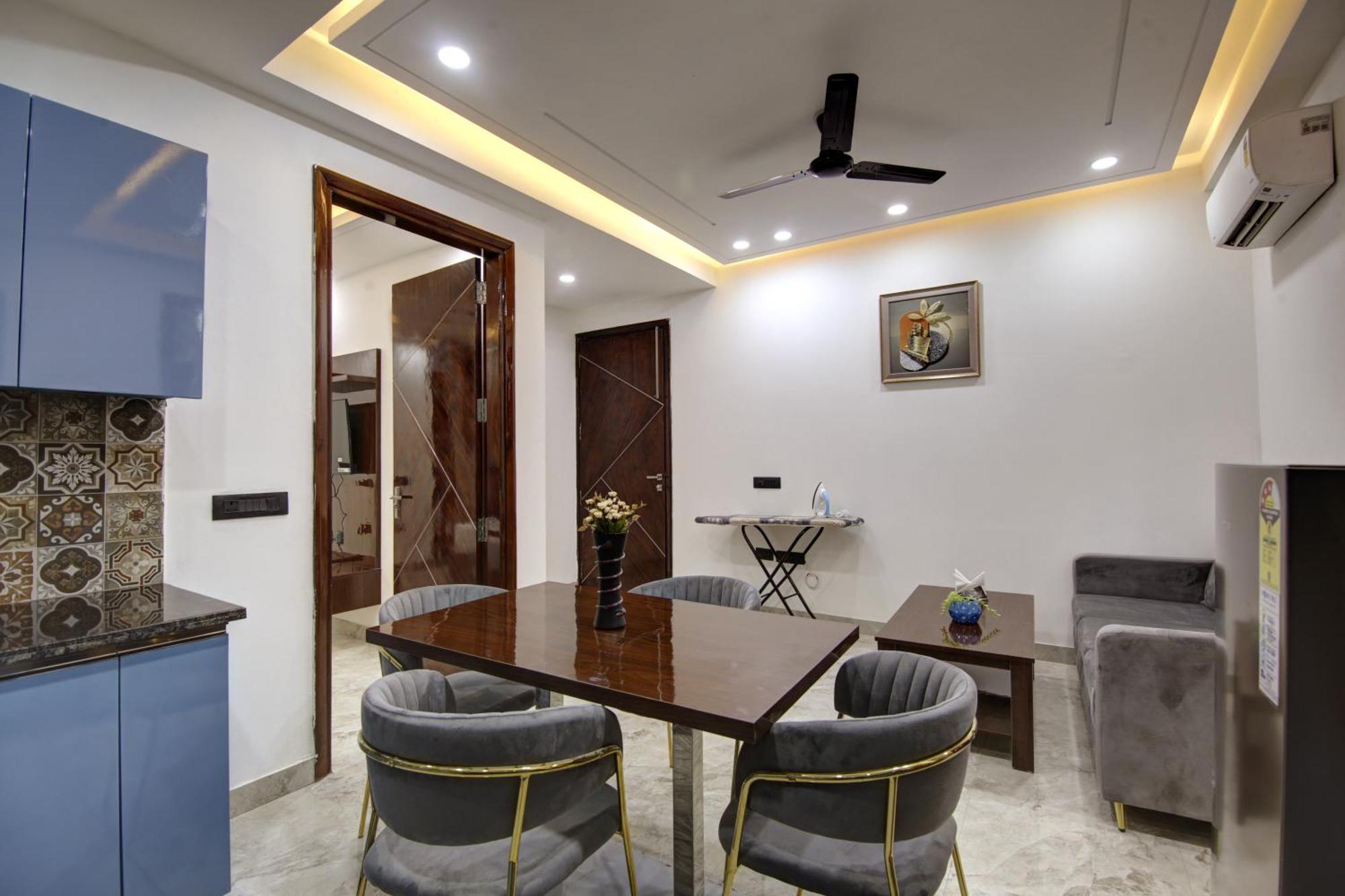 Limewood Stay - Millennium Huda City Center Gurgaon Bagian luar foto