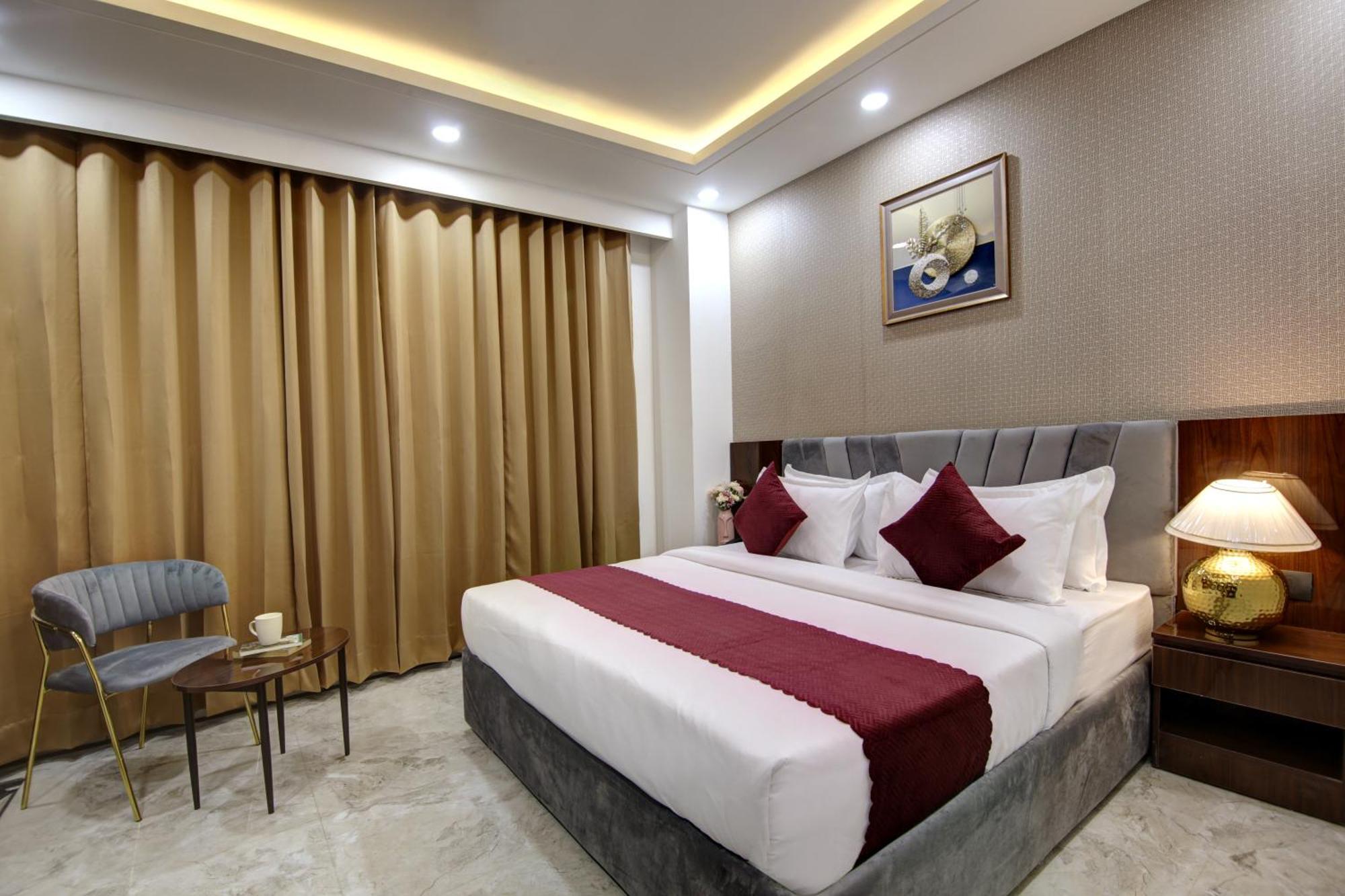 Limewood Stay - Millennium Huda City Center Gurgaon Bagian luar foto
