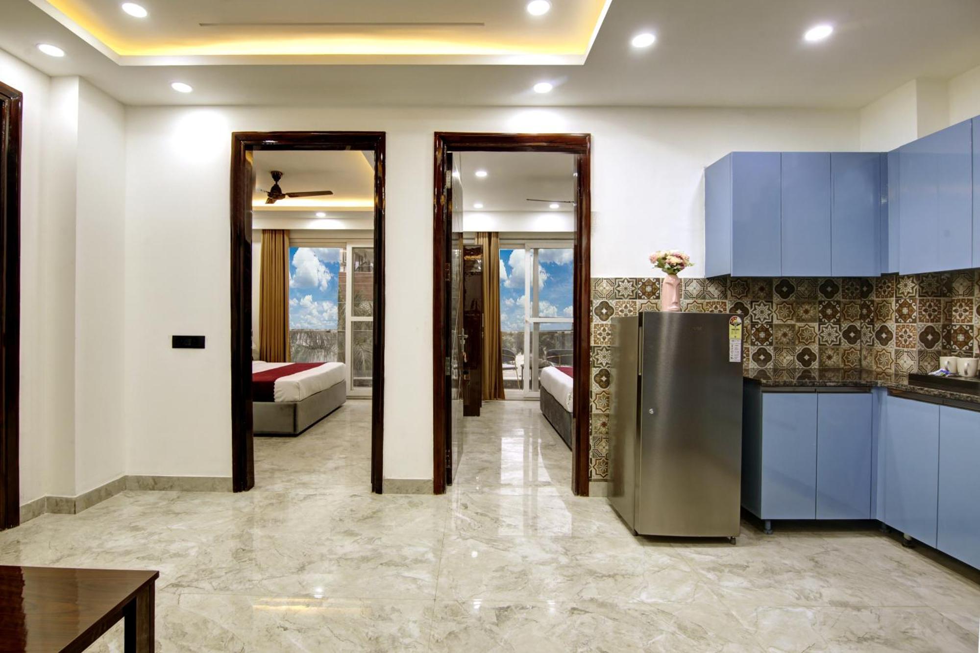 Limewood Stay - Millennium Huda City Center Gurgaon Bagian luar foto